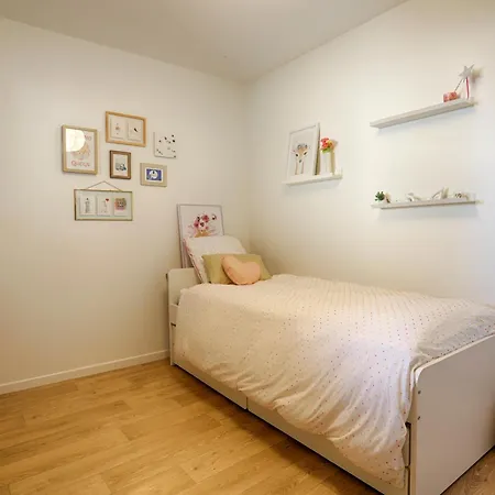 Maison Neuve & Lumineuse Avec Jacuzzi Privatif * プロムール