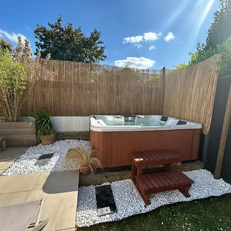 Maison Neuve & Lumineuse Avec Jacuzzi Privatif *