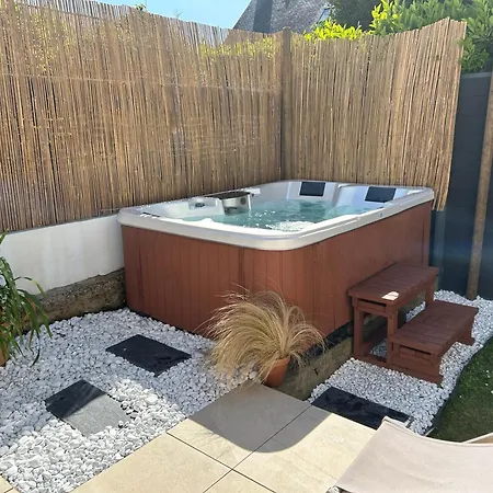Maison Neuve & Lumineuse Avec Jacuzzi Privatif *